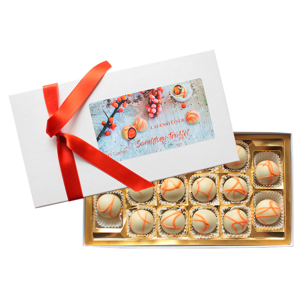 16 Handgemachte Sanddorn-Trüffel in einer eleganten Geschenkbox mit orangefarbener Schleife