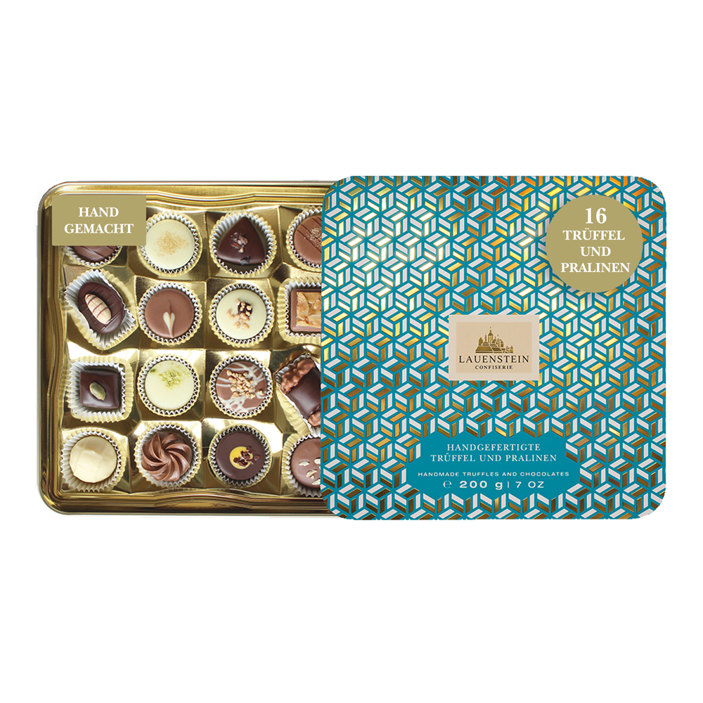1Geöffnete Lauenstein Pralinenschachtel mit 16 Pralinen neben gemustertem blau-goldenen Deckel