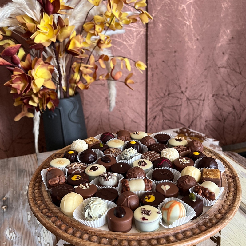 Kopfansicht einer geöffneten Pralinenbox